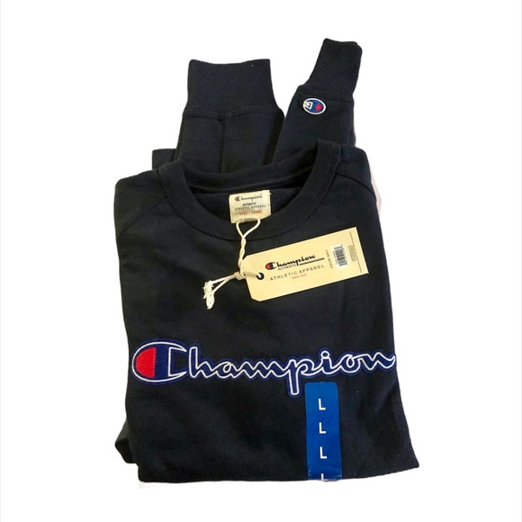 Champion Other - NWT Champion Fleece Crewneck Sweatshirt